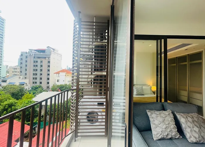 Sukhumvit10 Asoke Nana Terminal 21 Korea Town 月租公寓 免费接机服务 *